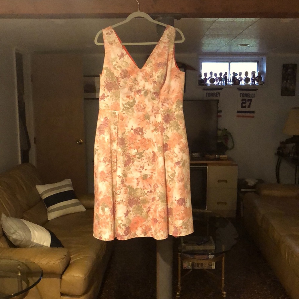 Adrianna Papell sleeveless dress v-neck side pockets 14